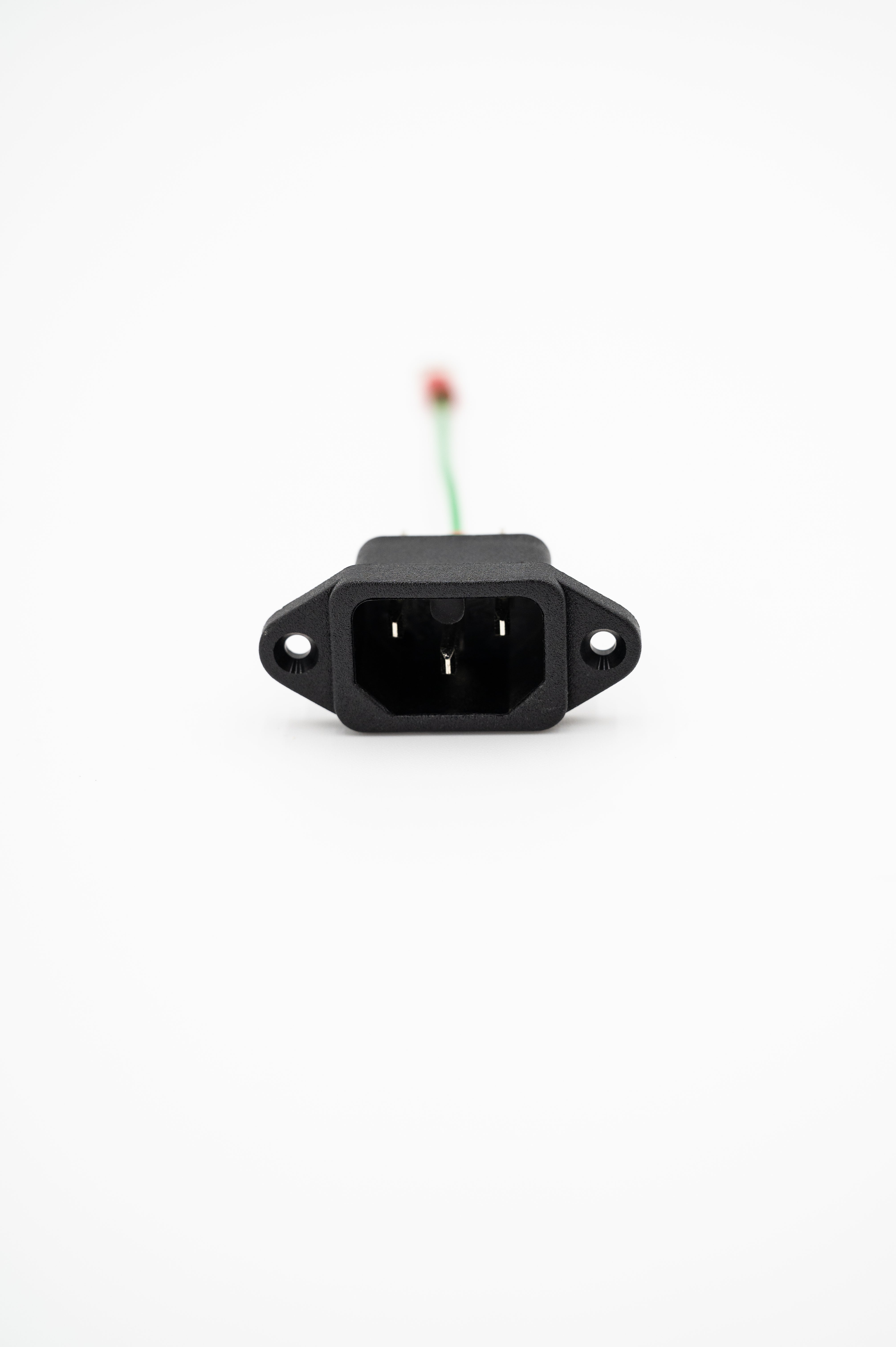 3 Prong Connector & Ground